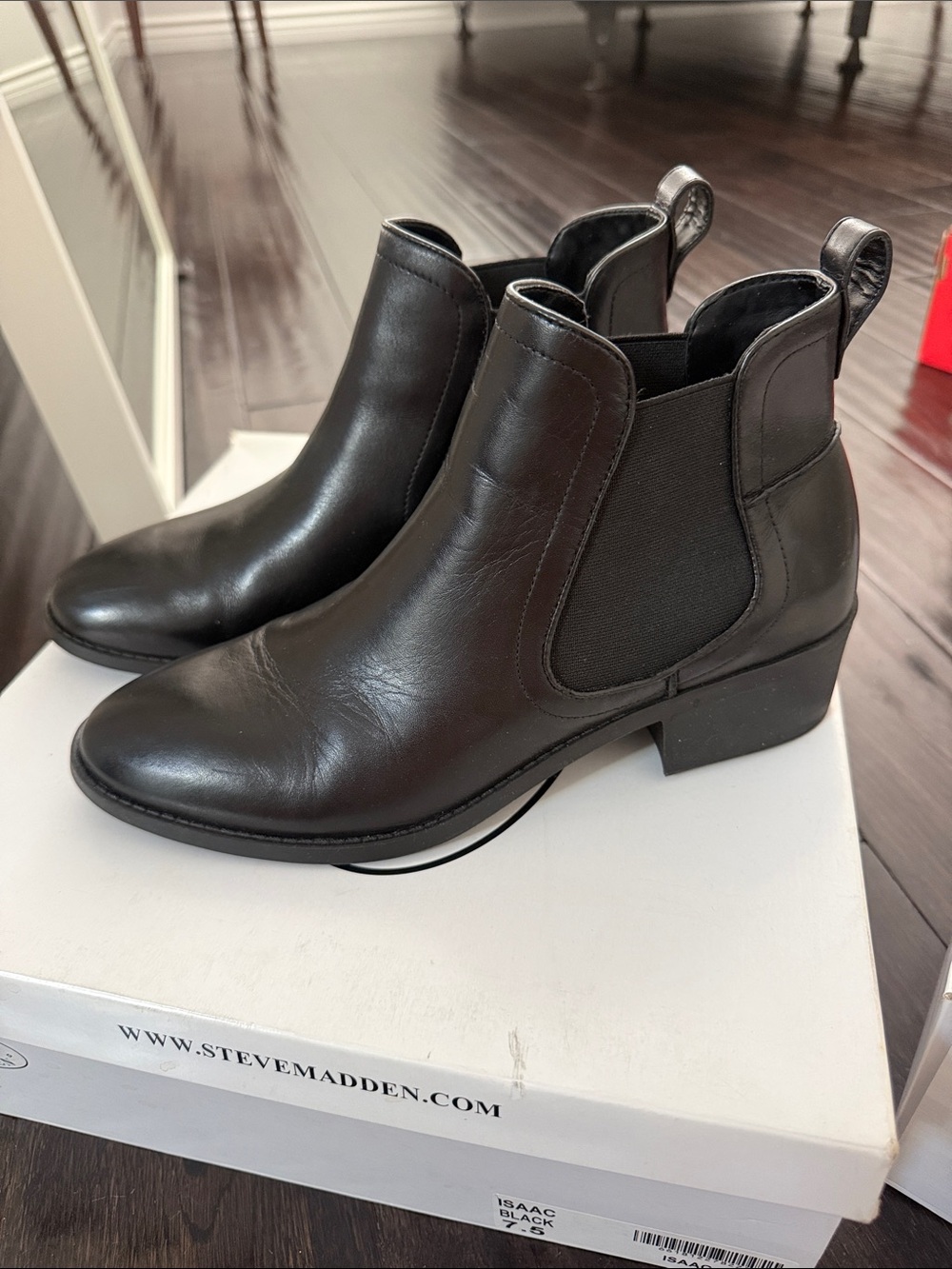 Steve Madden Black Leather Chelsea Booties